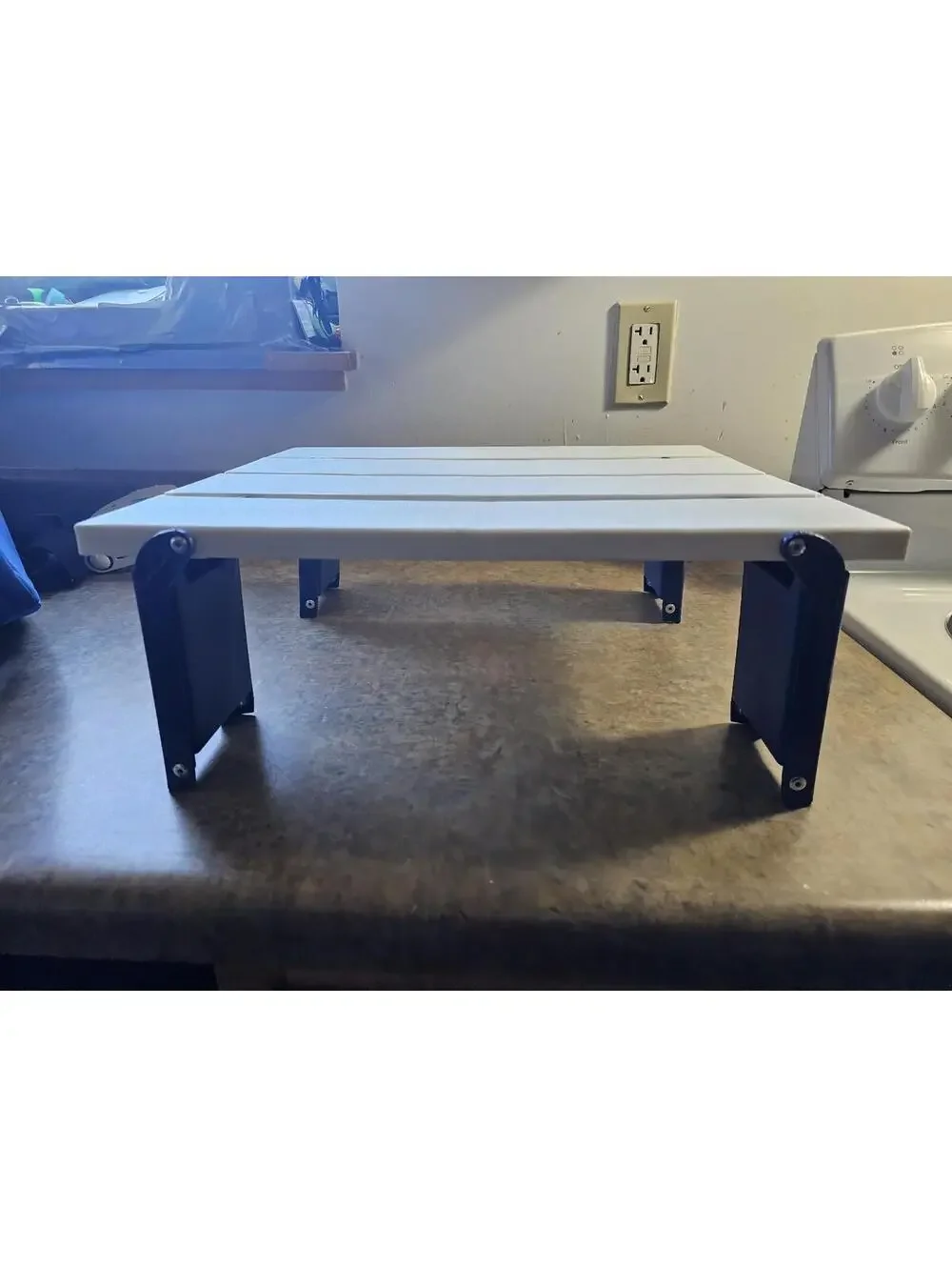 Personal Beach Table - Picture 5 of 9